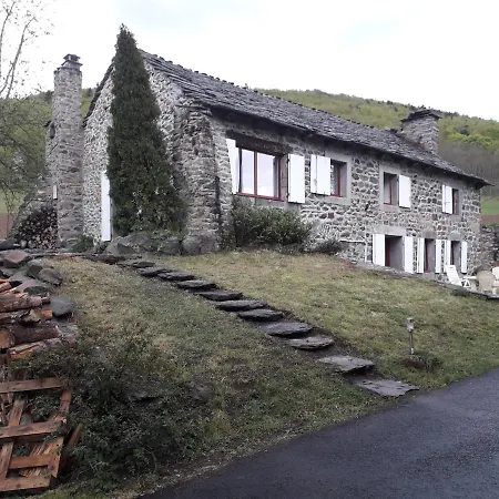 La Rose De Mortessagne Bed & Breakfast